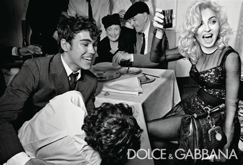 felpa madonna dolce gabbana|Dolce & Gabbana: todo sobre la firma italiana que mejor .